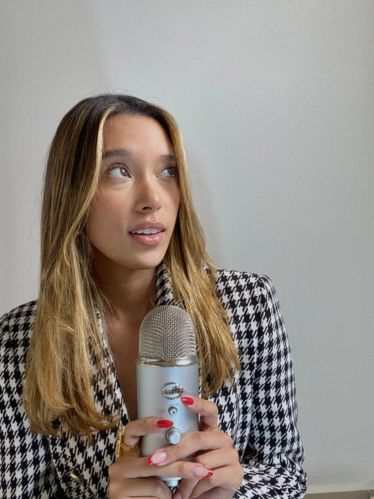 MEET YOUR NEW BESTIE: ANDREA SPENCER IS THE FRIEND YOU NEED TO TAKE CHARGE OF YOUR LIFE